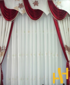 Mẫu Rèm Nữ Hoàng Hot Nhất 2023