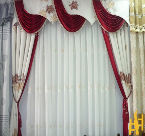 Mẫu Rèm Nữ Hoàng Hot Nhất 2023